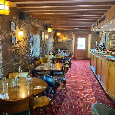 The Britannia Inn & Waves Restaurant St Austell Buitenkant foto