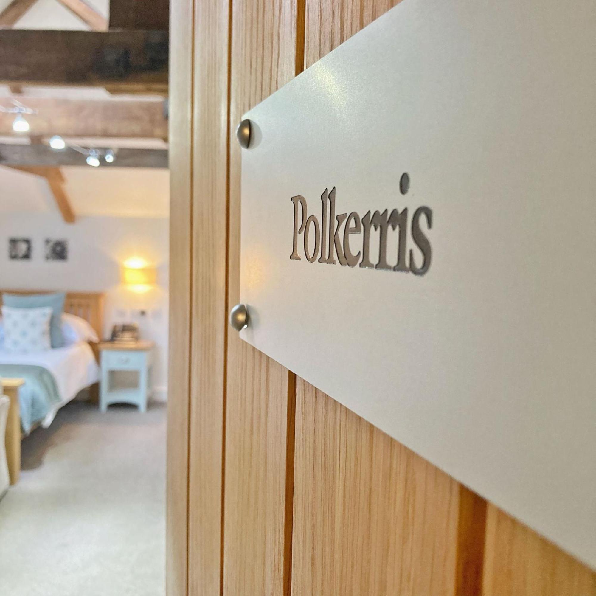 The Britannia Inn & Waves Restaurant St Austell Buitenkant foto